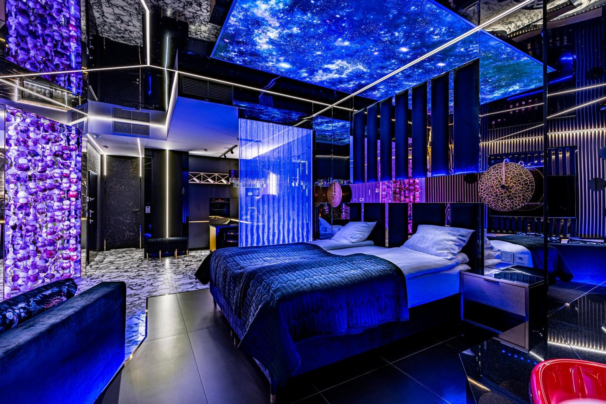 Apartamenty Sky Tower Z Jakuzzi Przy Oknie Breslavia Exterior foto